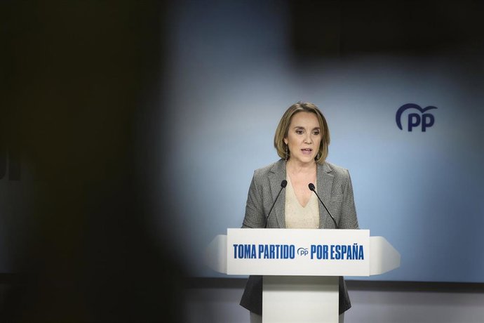Archivo - La vicesecretaria de Regeneración del Partido Popular, Cuca Gamarra, durante una rueda de prensa posterior a la reunión del Comité de Dirección del PP, en la sede del PP, a 15 de diciembre de 2025, en Madrid (España).