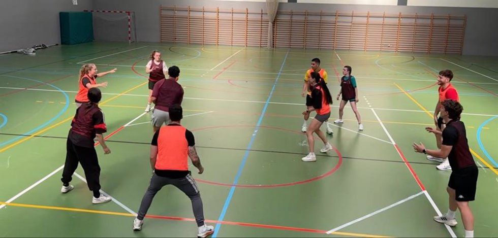 Profesores de la Universidad de León (ULE) han creado GEO-Arena, un nuevo deporte en el que todos los participantes mantienen un papel activo desde el inicio hasta el final de la partida.
