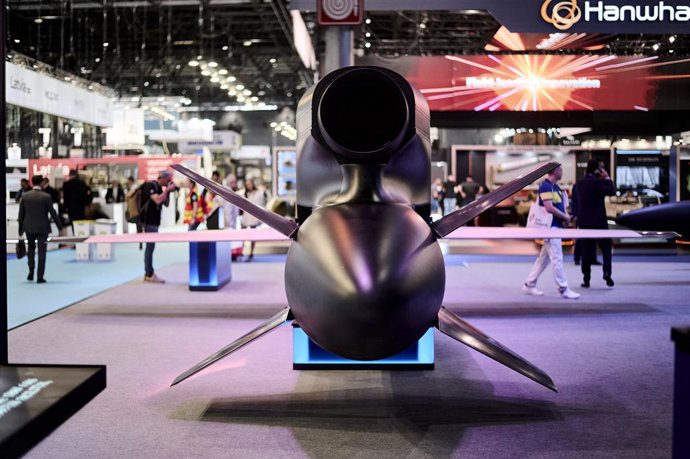 Archivo - June 15, 2026, Villepinte, France: A cruise missile Flamingo developed by Ukrainian company Fire Point, at Eurosatory International Defence and Security Exhibition, on June 15, 2026.