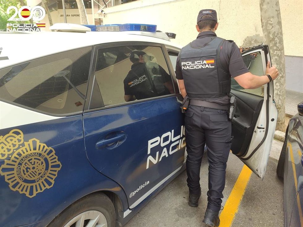 Archivo - Policía nacional en una imagen de recurso