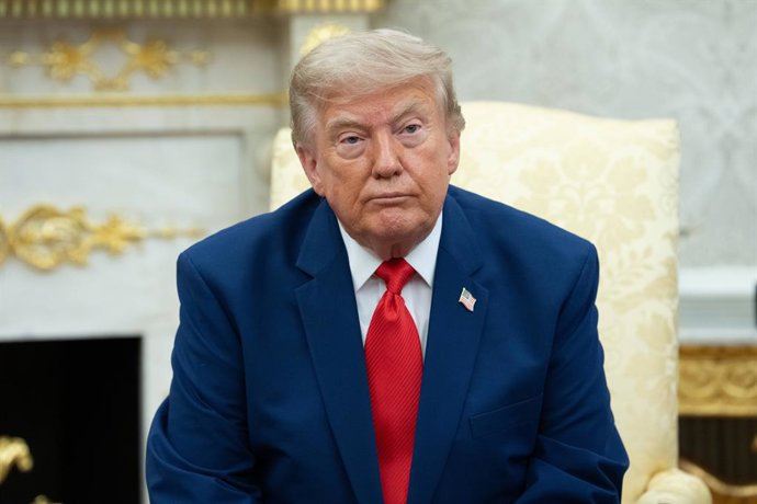 July 21, 2026, Washington, District Of Columbia, USA: United States President Donald J Trump as he meets with President Joseph Aoun of the Republic of Lebanon in the Oval Office of the White House in Washington, DC, USA, on Tuesday, July 21, 2026.  Aoun i
