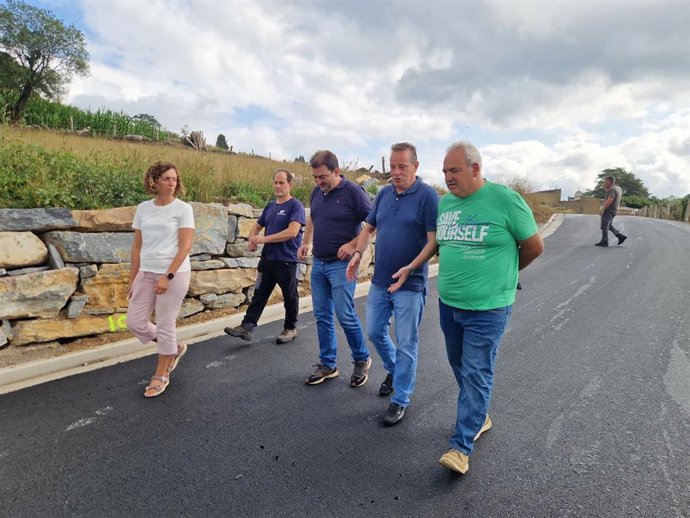 La mejora del camino que comunica Cueva e Idarga, en Salas, concluirá en agosto.
