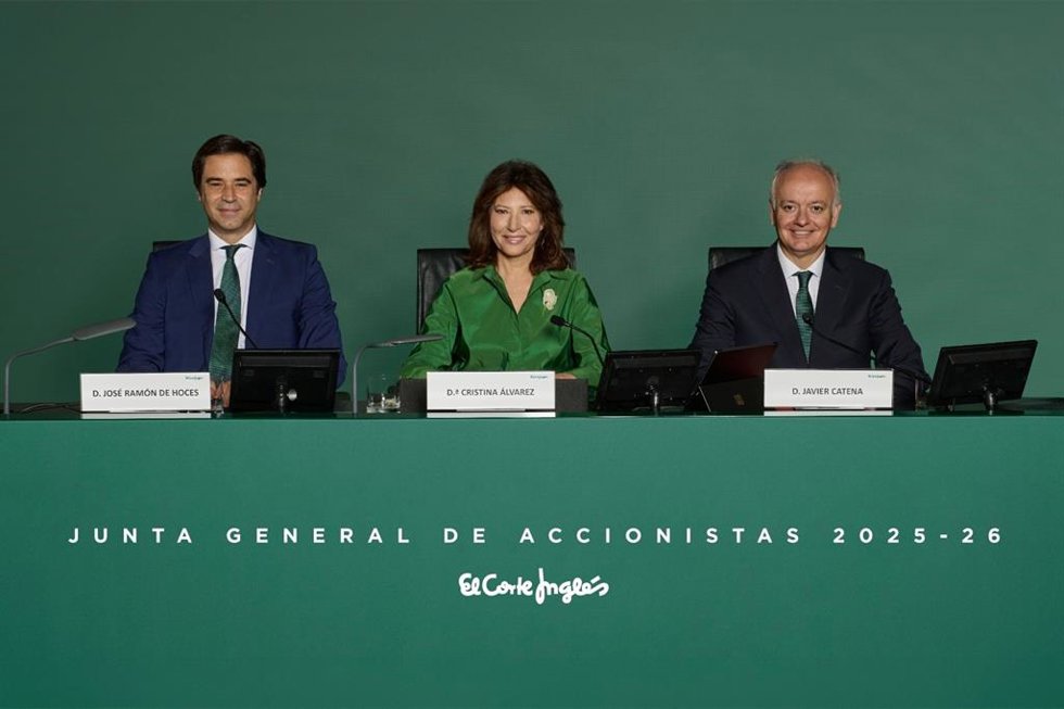La presidenta de El Corte Inglés, Cristina Álvarez, en la junta de accionistas de la compañía