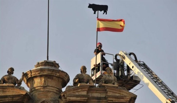 Los bomberos colocarán el sábado la tradicional Mariseca para anunciar las Ferias y Fiestas de Salamanca