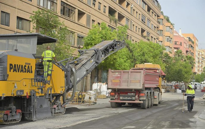Obres de l'avinguda Pérez Galdós de València.