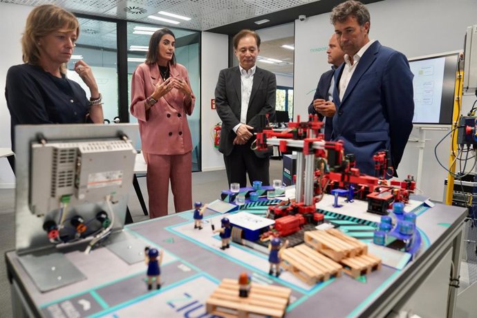 Gipuzkoak eta Japoniak lankidetza bide berriak landu dituzte zibersegurtasun industrialean eta berrikuntza teknologikoan