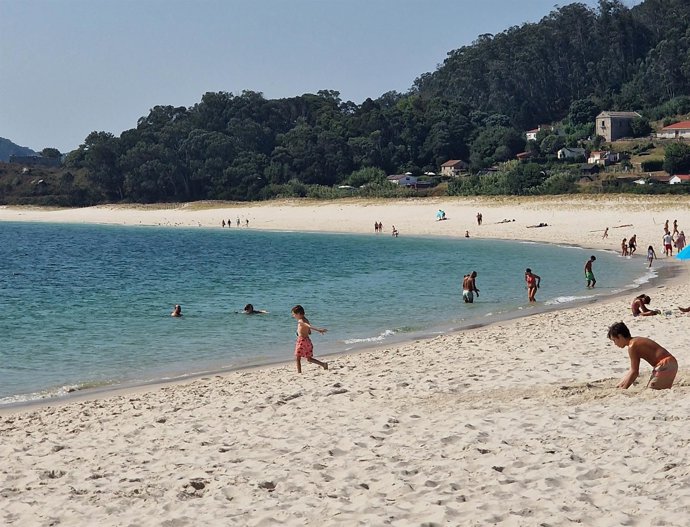 Archivo - Imaxe da praia de Rodas, nas Illas Cíes.