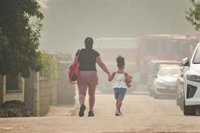 Cortada la carretera que une El Tiemblo con Cebreros (Ávila), donde se ha evacuado el área periurbana