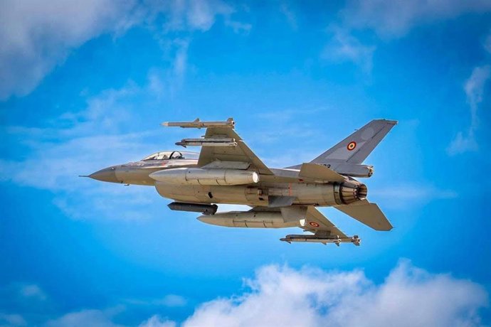 Imagen de archivo de un avión de combate F-16 del Ejército rumano