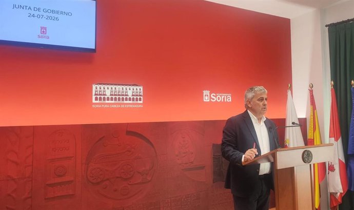 El alcalde de Soria, Javier Antón, explica la Junta de Gobierno del Ayuntamiento de Soria.