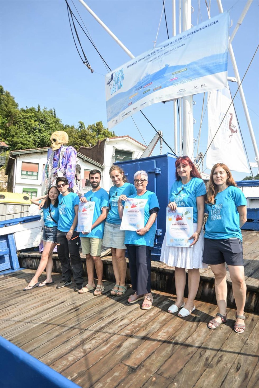 La travesía Zero Zabor Uretan finaliza su octava edición tras recoger 99.000 residuos del medio marino y del litoral