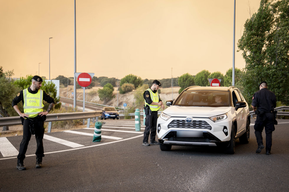 Carretera cortada, a 2 de julio de 2026, en Chapinería, Madrid (España).