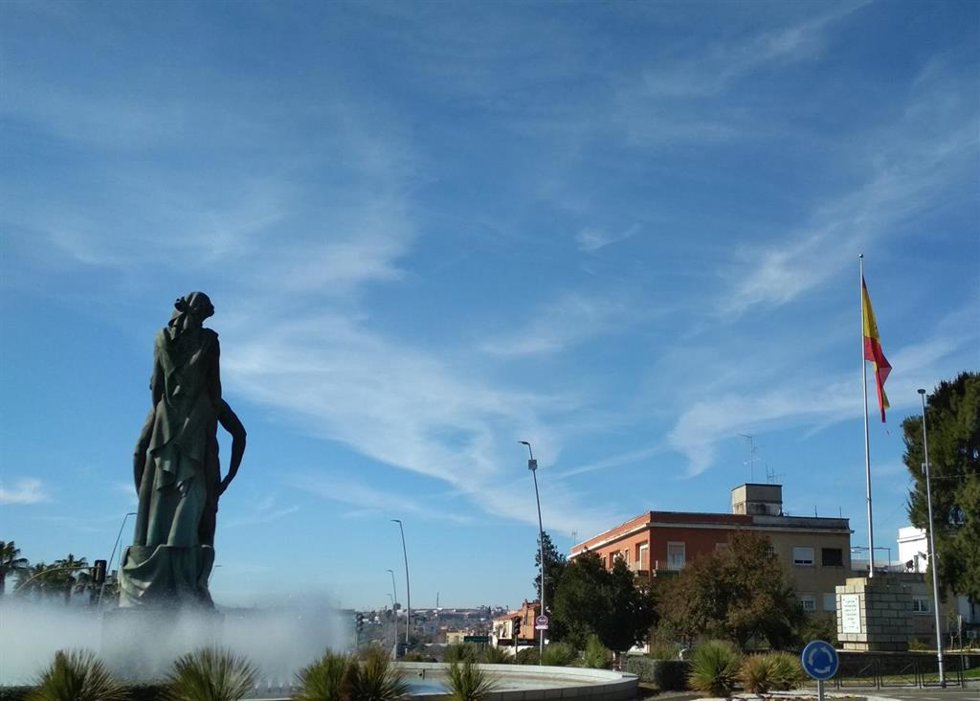 Archivo - Cielos despejados en una imagen de archivo