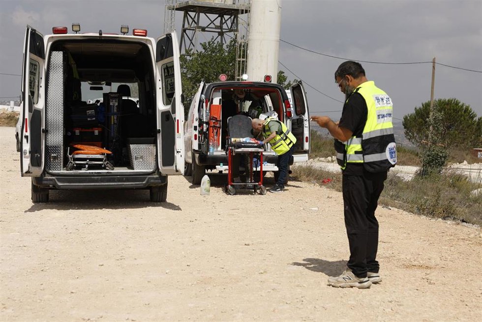 Imagen de archivo de varios vehículos desplegados tras los enfrentamientos en Tell, Cisjordania.
