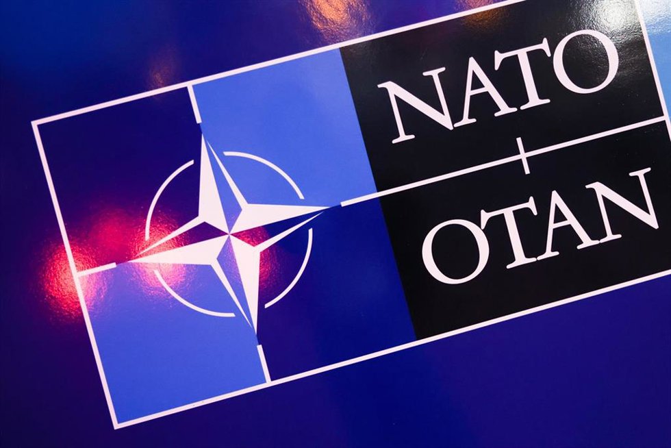 Imagen de archivo del logo de la OTAN.
