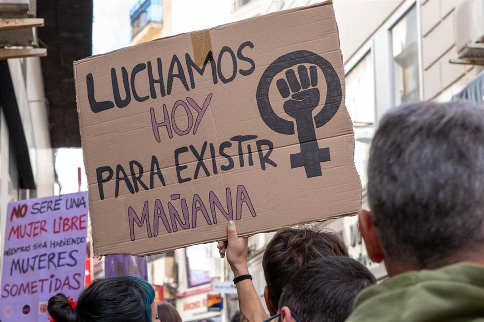 Pancarta por la defensa de los derechos de las mujeres.