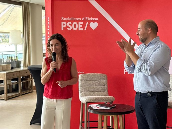 Rosario Sánchez ve "inaceptable" que en Eivissa haya trabajadores viviendo en tiendas de campaña o caravanas