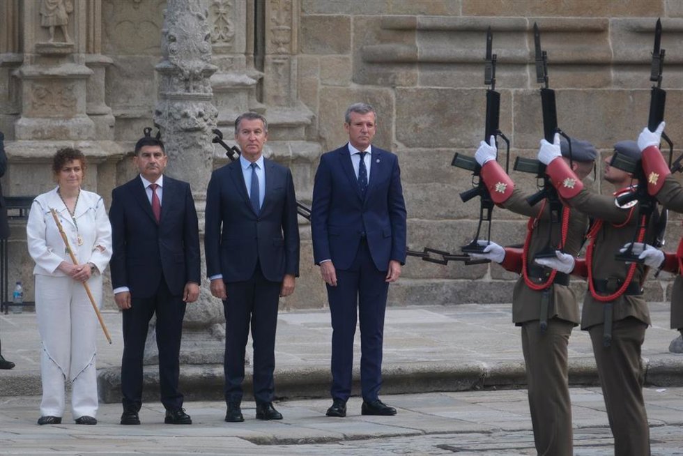 Rueda, Feijóo, Pedro Blanco y Sanmartín, durante los actos institucionales del Día de Galicia.
