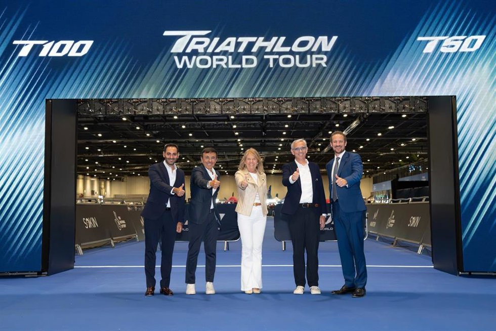 La alcaldesa de Marbella, Ángeles Muñoz, en Londres para donde asiste al acto en el que se da a conocer que Marbella (Málaga) se une al calendario mundial de triatlón, tras la confirmación de su incorporación al T100 World Championship Tour 2027.