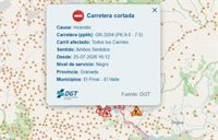 Cortada al tráfico la GR-3204 en ambos sentidos en El Pinar-El Valle (Granada) a causa del incendio forestal