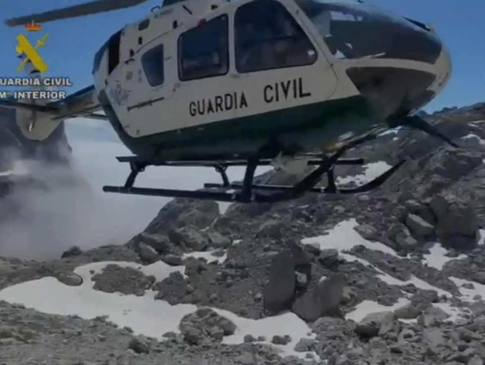 Archivo - Imagen de recurso de un helicóptero de rescate de la Guardia Civil.