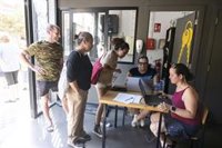 Los desalojados por el incendio de Vall d'Uixó son trasladados a Onda, Nules, Segorbe y Moncofa