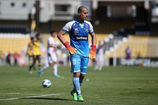 Futbol, Coquimbo Unido vs Curico Trigesima fecha, campeonato Planvital 2022 El jugador de Coquimbo Unido Guillermo Orellana, es fotografiado, durante el partido de primera division realizado en el estadio Francisco Sanchez Rumoroso de Coquimbo,