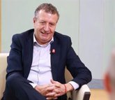 Foto: Javier Fernández anima a Antonio Muñoz (PSOE) a ser candidato a la Alcaldía de Sevilla: "Tiene ganas, ilusión y fuerza"