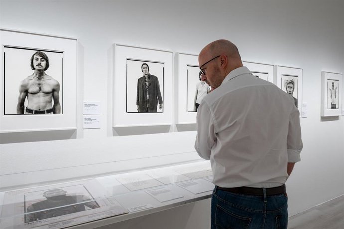 Archivo - Imagen de la exposición de Richard Avedon.