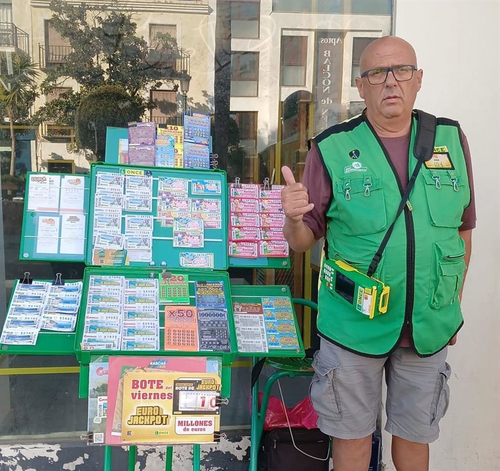 José Manuel Pereira, vendedor de la ONCE
