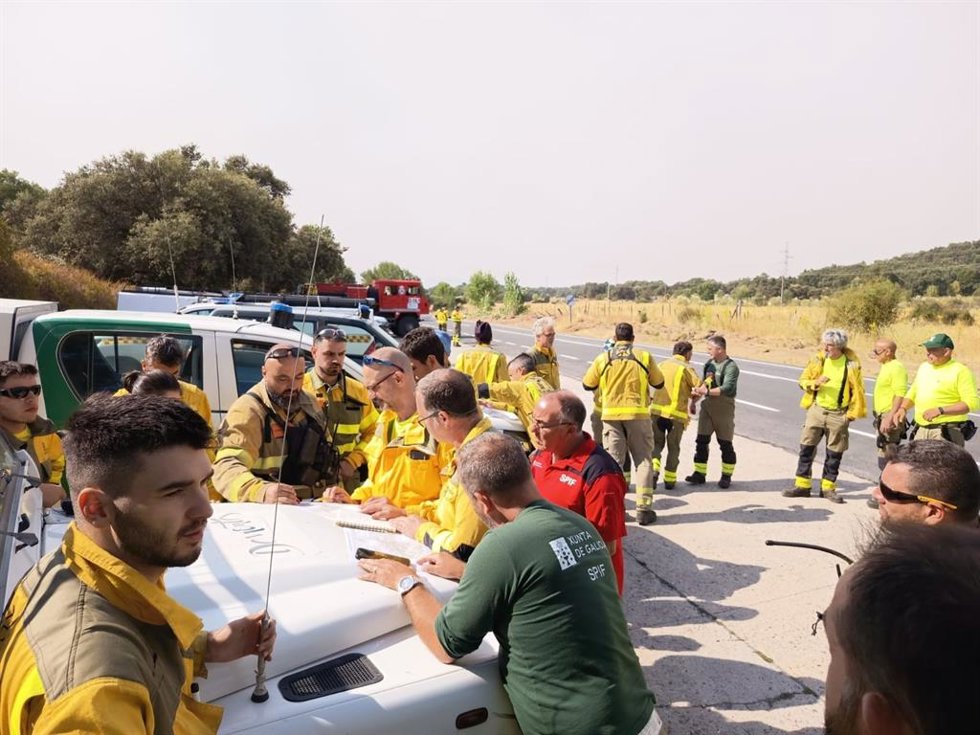 Equipos gallegos movilizados a los incendios forestales de Ávila (Castilla y León).