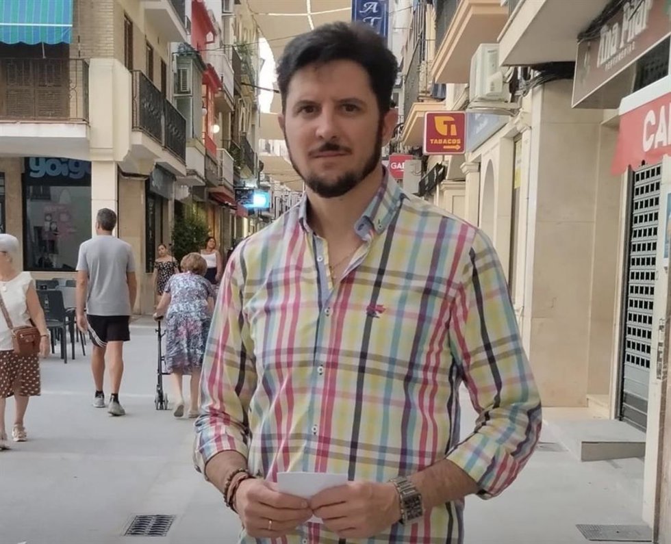 El portavoz de Vox Cabra, Pedro Palomeque