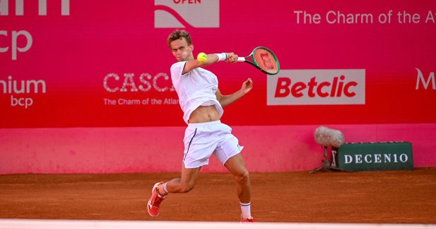 Tenis
