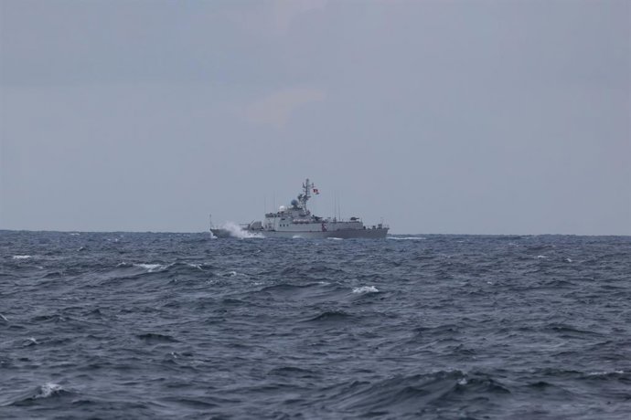 Archivo - GUANGZHOU, June 27, 2024  -- A Vietnamese vessel patrols during the 36th joint patrol of Chinese and Vietnamese navies in Beibu Gulf in the South China Sea, June 26, 2024.   The Chinese and Vietnamese navies concluded their 36th joint patrol in 