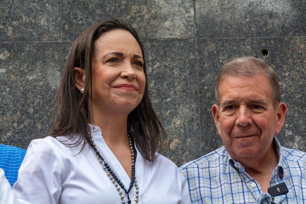 Archivo - Los líderes opositores venezolanos María Corina Machado y Edmundo Gonzalez en una imagen de archivo