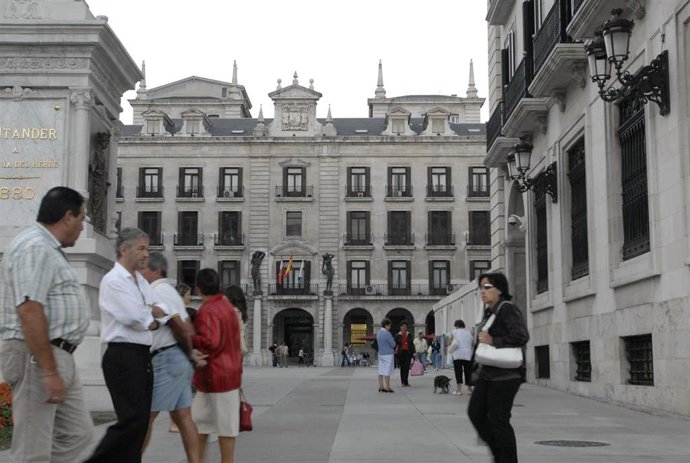 Archivo - Plaza Porticada de Santander