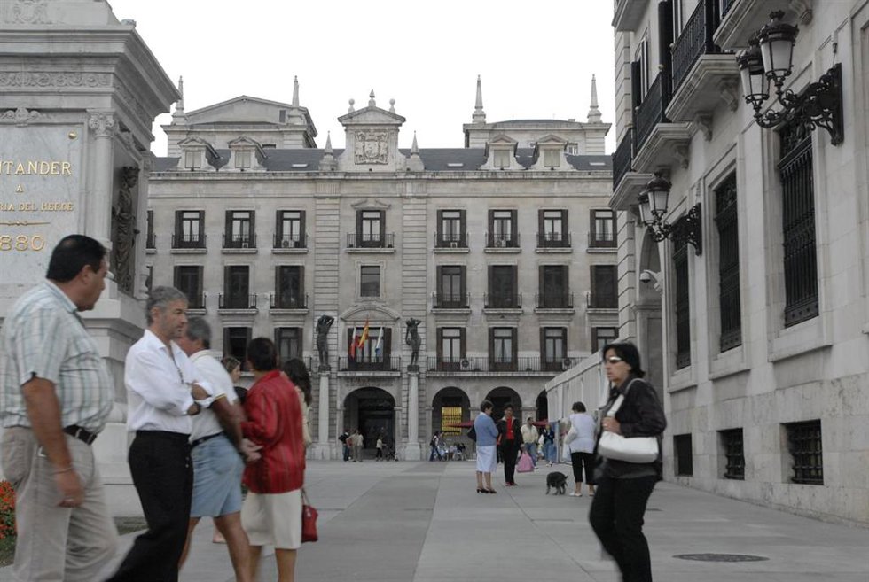 Archivo - Plaza Porticada de Santander