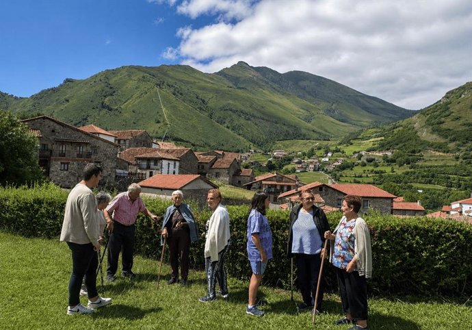 Una de cada cuatro personas sufre soledad no deseada, cifra que asciende hasta el 30% entre adolescentes y ancianos