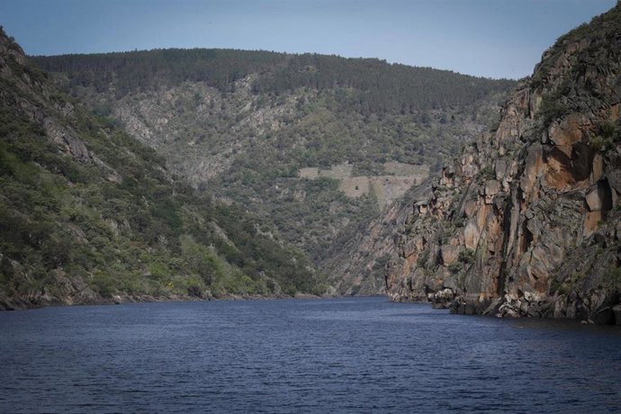 Archivo - Canón do Río Sil durante o traxecto do catamarán do Sil pola Ribeira Sacra