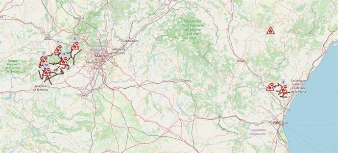 Mapa difundido por la DGT con las carreteras cortadas por los incendios