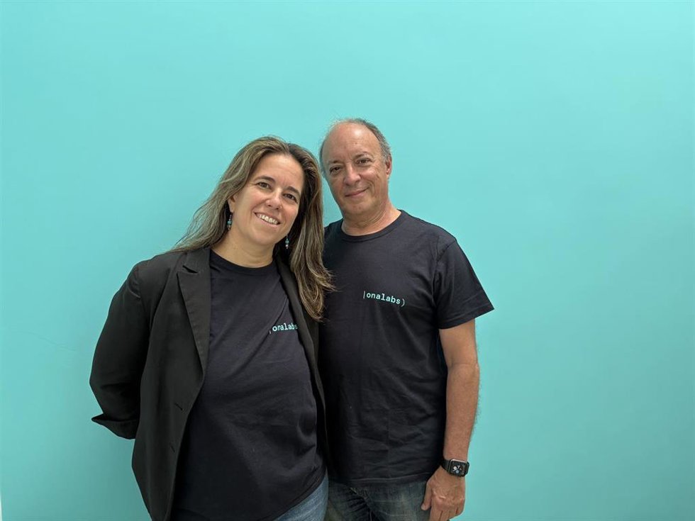 Los fundadores de Onalabs, Elisabet del Valle y Xavier Muñoz.