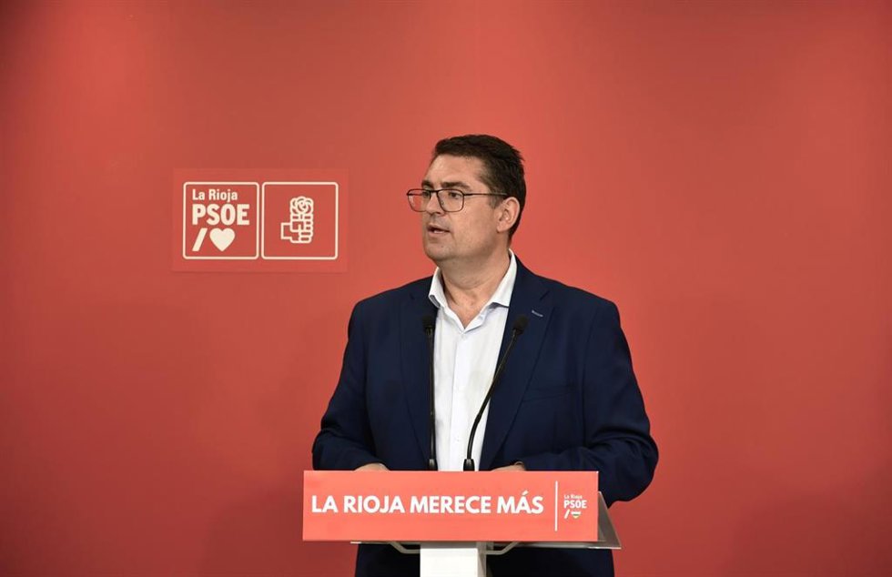 El portavoz de la Comisión Ejecutiva Regional del PSOE, Sergio Martínez Astola.