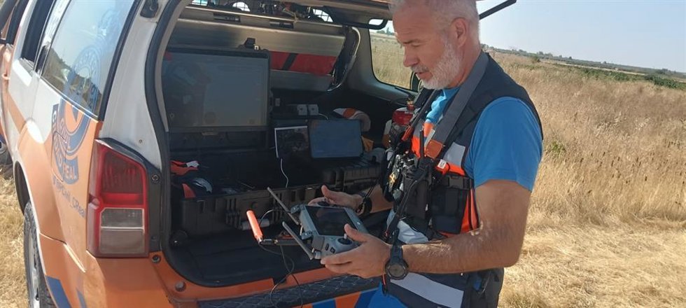 Equipo de Protección Civil de Ciudad Real que participa en la búsqueda de un joven de 19 años desaparecido desde este domingo en Villarrubia de los Ojos