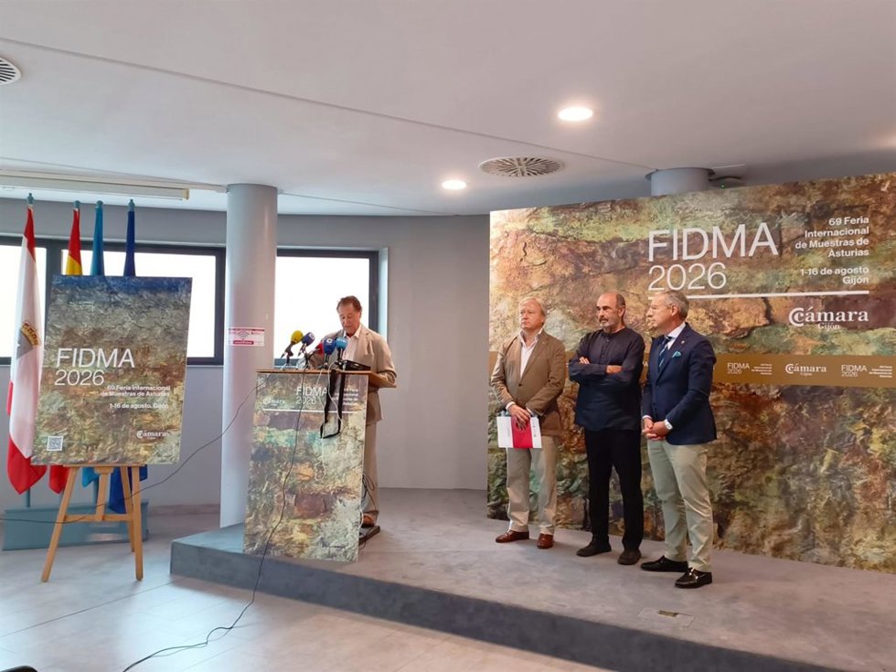 El presidente de la Cámara de Comercio de Gijón, Félix Baragaño, interviene en la presentación de la 69 Feria Internacional de Muestras de Asturias (Fidma).