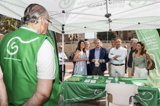 El vicepresidente primero de la Junta de Andalucía y consejero de Presidencia, Sanidad y Emergencias, Antonio Sanz, durante la presentación de la campaña de prevención del cáncer de piel en Almería.