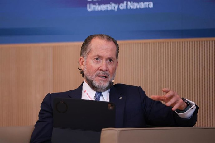 Archivo - El presidente de Abanca, Juan Carlos Escotet, durante la sesión inaugural del foro de debate económico, en el Aula Magna del campus del IESE, a 27 de mayo de 2026, en Madrid (España).