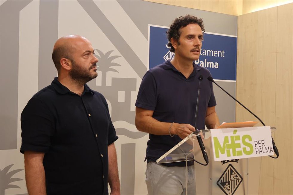 El regidor de MÉS per Palma David Contreras y el candidato a la alcaldía, David Pujol.