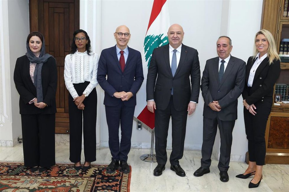 El presidente de Líbano, Joseph Aoun, y el Alto Comisionado de Naciones Unidas para los Derechos Humanos, Volker Turk