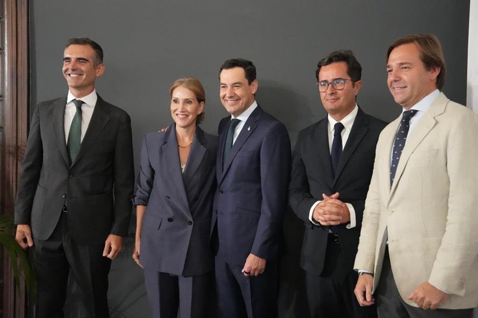 Ramón Fernández-Pacheco, Julia Ibáñez, Juanma Moreno, Francisco Góngora y Antonio Repullo.
