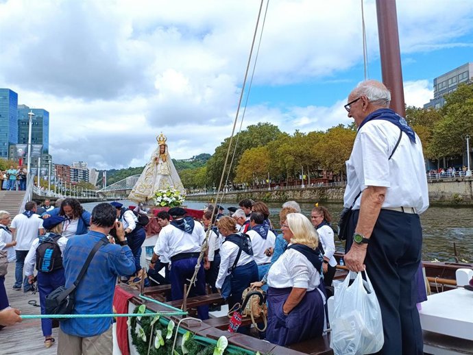 Archivo - Procesión naútica de la Amatxu de Begoña "desde Santurce a Bilbao"